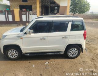 Mahindra TUV 300 T8 AMT Mahindra TUV 300 T8 AMT