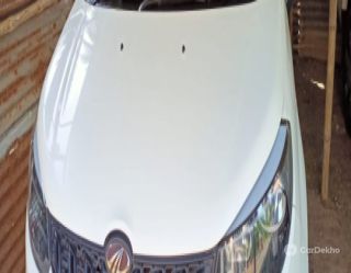 Mahindra Marazzo M4 8Str Mahindra Marazzo M4 8Str