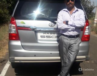 Toyota Innova 2.5 V Diesel 7-seater Toyota Innova 2.5 V Diesel 7-seater