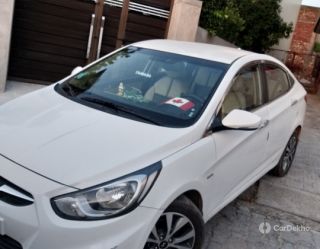 Hyundai Verna 1.6 CRDi SX Hyundai Verna 1.6 CRDi SX