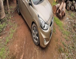 Hyundai Verna 1.6 CRDi EX MT Hyundai Verna 1.6 CRDi EX MT