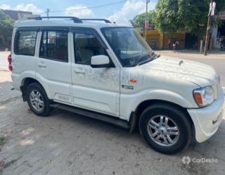 Mahindra Scorpio VLX 2WD 7S BSIV Mahindra Scorpio VLX 2WD 7S BSIV