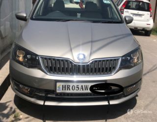 Skoda Rapid 1.5 TDI AT Style BSIV Skoda Rapid 1.5 TDI AT Style BSIV