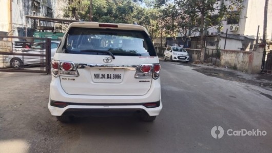 Toyota Fortuner 4x2 Manual Toyota Fortuner 4x2 Manual