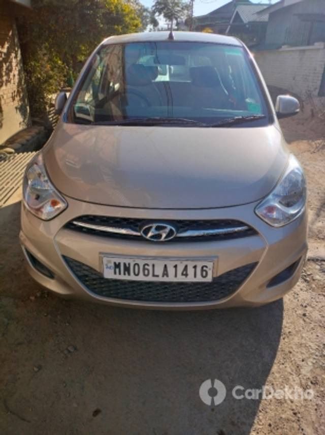 https://stimg2.cardekho.com/images/usedcarimages/large/1-2023/3566745/IMG20221218140521.jpg?imwidth=6400