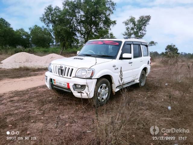 https://stimg2.cardekho.com/images/usedcarimages/large/1-2023/3567248/IMG_20221225_172009.jpg?imwidth=6400