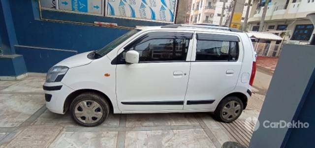 https://stimg2.cardekho.com/images/usedcarimages/large/1-2023/3567599/IMG_20230103_104533.jpg?imwidth=6400