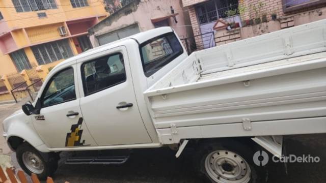 https://stimg2.cardekho.com/images/usedcarimages/large/1-2023/3568290/1000052355.jpg?imwidth=6400