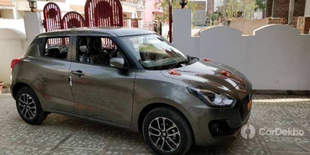 https://stimg2.cardekho.com/images/usedcarimages/large/1-2023/3569012/FF7EC37C-A169-4F6B-BAD6-585CE17BE630.jpg?imwidth=6400