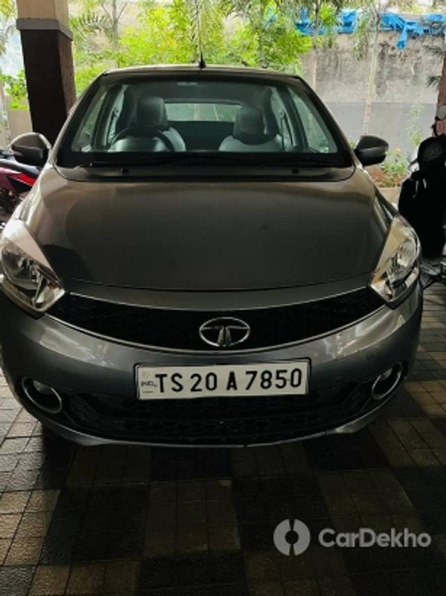 https://stimg2.cardekho.com/images/usedcarimages/large/1-2023/3570540/IMG-20221116-WA0005.jpg?imwidth=6401