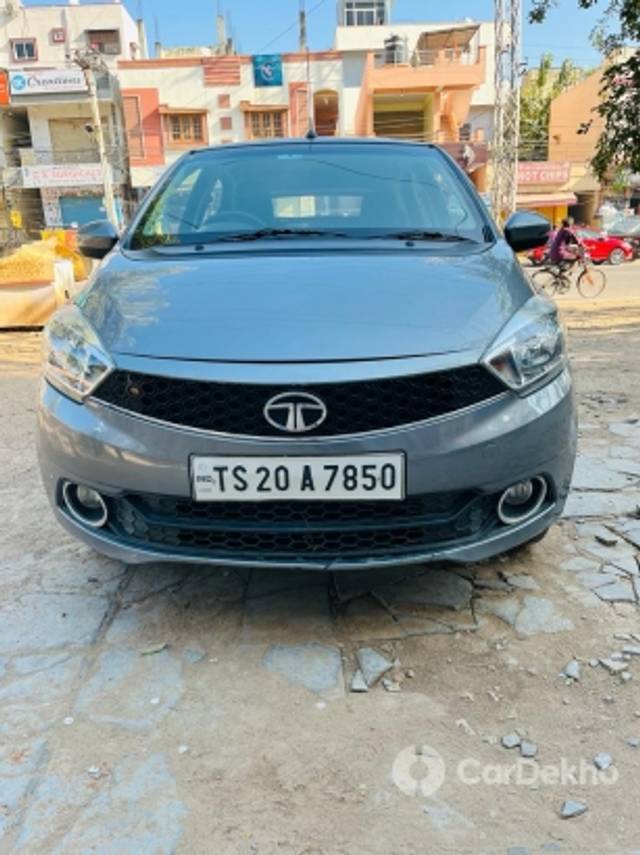 https://stimg2.cardekho.com/images/usedcarimages/large/1-2023/3570540/IMG-20221116-WA0016.jpg?imwidth=6400