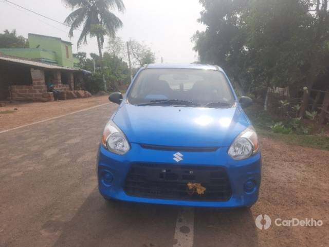https://stimg2.cardekho.com/images/usedcarimages/large/1-2023/3571046/20211203_132911.jpg?imwidth=6401