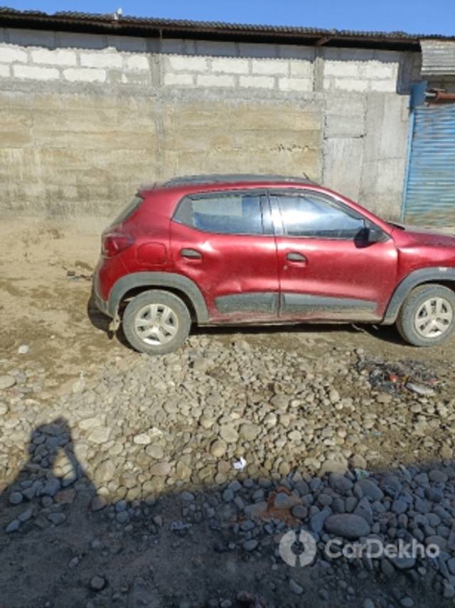 https://stimg2.cardekho.com/images/usedcarimages/large/1-2023/3571176/16730615442558249486784794309753.jpg?imwidth=6401