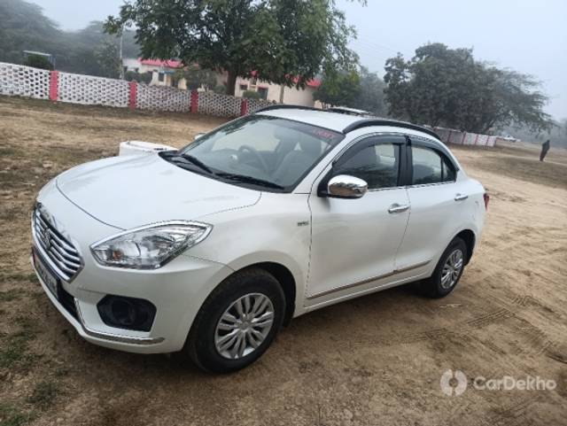 https://stimg2.cardekho.com/images/usedcarimages/large/1-2023/3571195/IMG20221222111624.jpg?imwidth=6401