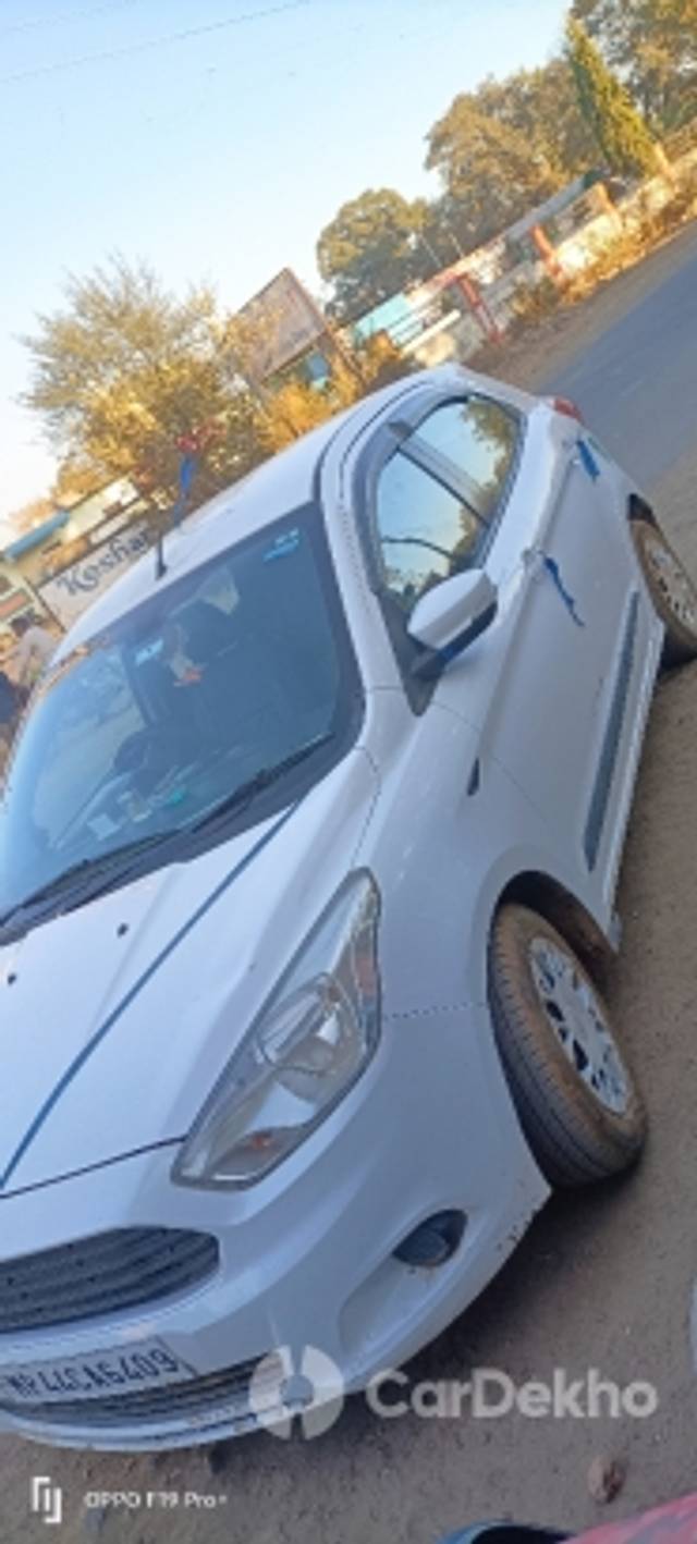 https://stimg2.cardekho.com/images/usedcarimages/large/1-2023/3571278/IMG20230105170638.jpg?imwidth=6400