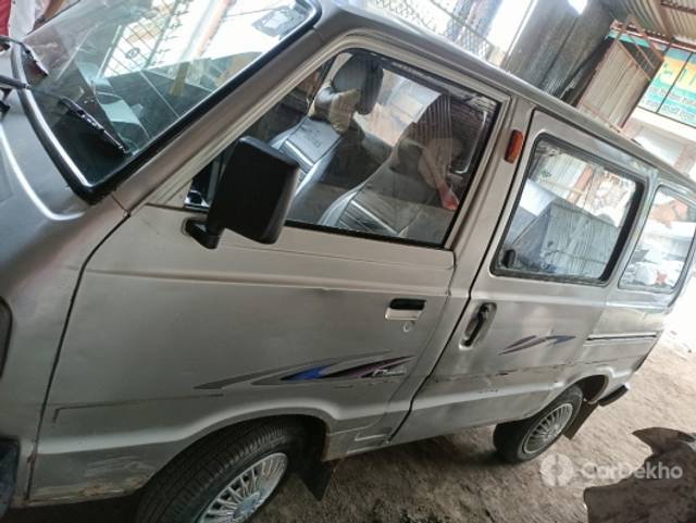 https://stimg2.cardekho.com/images/usedcarimages/large/1-2023/3572898/IMG20220830172850.jpg?imwidth=6402