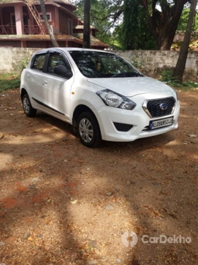 https://stimg2.cardekho.com/images/usedcarimages/large/1-2023/3573017/WhatsAppImage2023-01-08at9.13.57AM.jpg?imwidth=6402