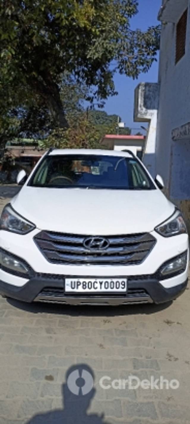 https://stimg2.cardekho.com/images/usedcarimages/large/1-2023/3573410/IMG_20221211_125240.jpg?imwidth=6402
