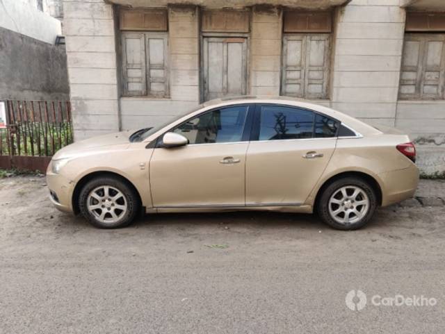 https://stimg2.cardekho.com/images/usedcarimages/large/1-2023/3573925/IMG-20220825-WA0002.jpg?imwidth=6400