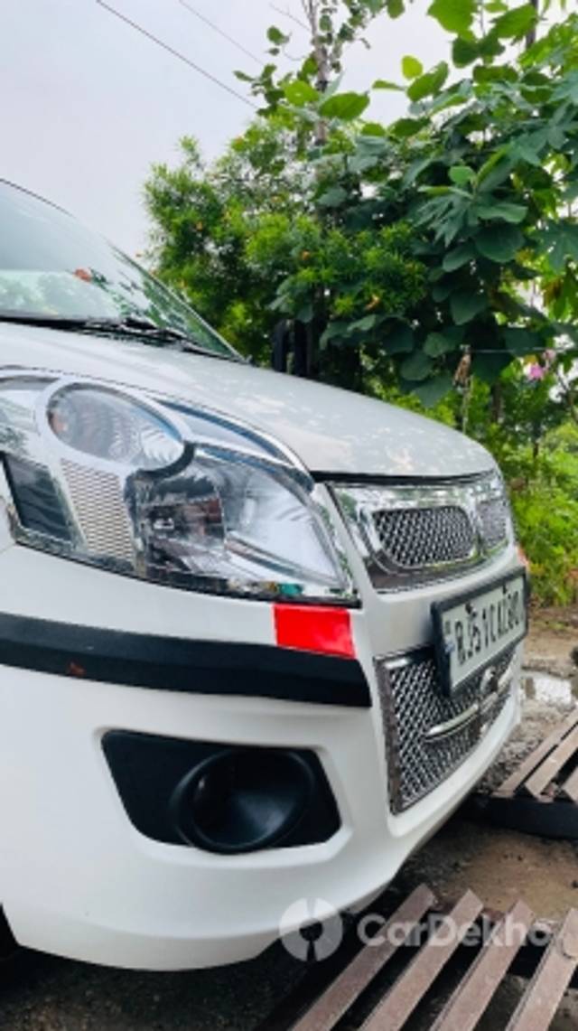 https://stimg2.cardekho.com/images/usedcarimages/large/1-2023/3577657/IMG_3349.jpg?imwidth=6402
