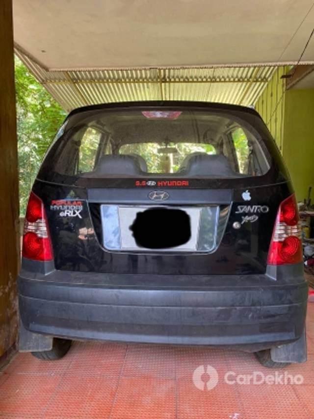 https://stimg2.cardekho.com/images/usedcarimages/large/1-2023/3578164/22908D1B-425D-4365-95C7-6EECB564D663.jpg?imwidth=6401