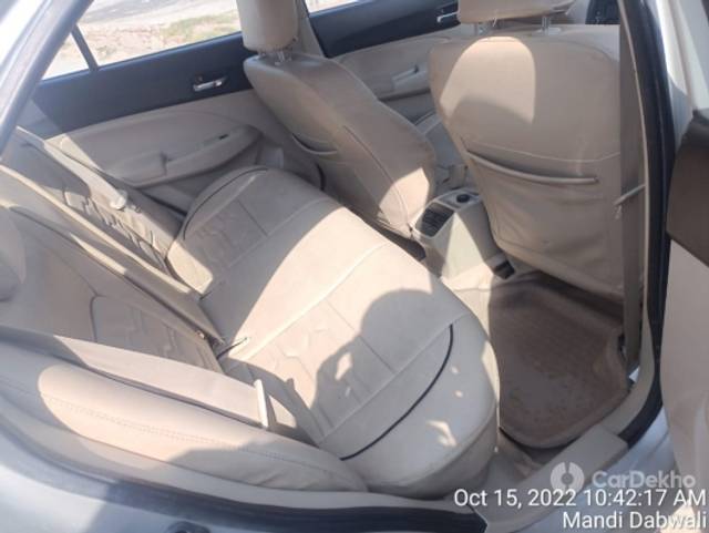 https://stimg2.cardekho.com/images/usedcarimages/large/1-2023/3580734/IMG-20221015-WA0003.jpg?imwidth=6401