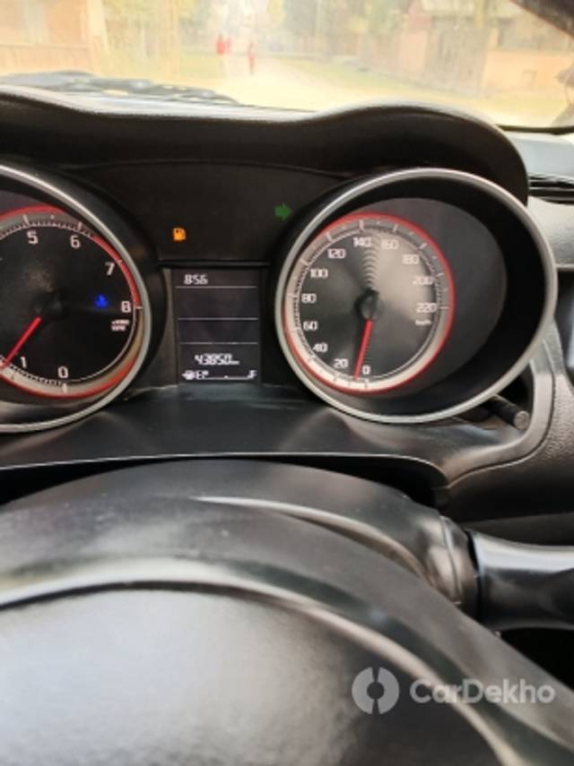 https://stimg2.cardekho.com/images/usedcarimages/large/1-2023/3580986/IMG20230113090650.jpg?imwidth=6401