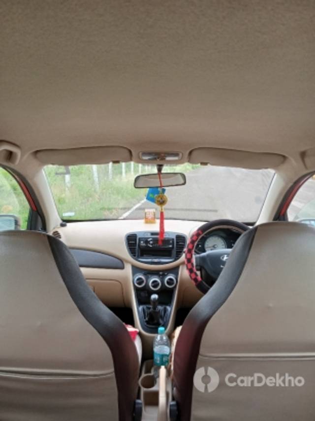 https://stimg2.cardekho.com/images/usedcarimages/large/1-2023/3581052/IMG20221008133950_01.jpg?imwidth=6402