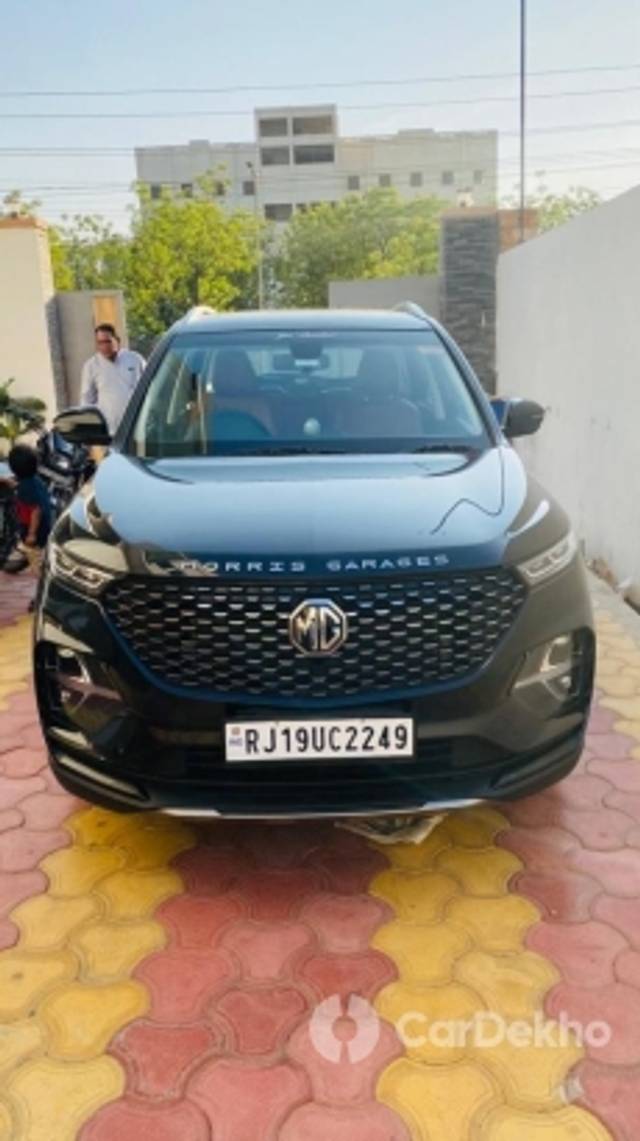 https://stimg2.cardekho.com/images/usedcarimages/large/1-2023/3581315/MGPHOTO2.jpg?imwidth=6401