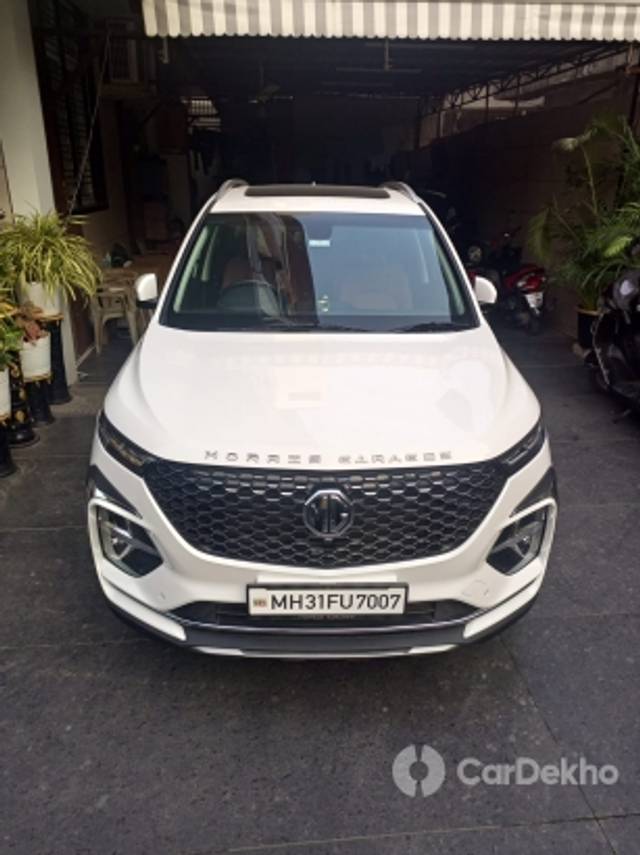 https://stimg2.cardekho.com/images/usedcarimages/large/1-2023/3581843/39649210-5784-4D8D-B422-2CD05B1ED0EE.jpg?imwidth=6401