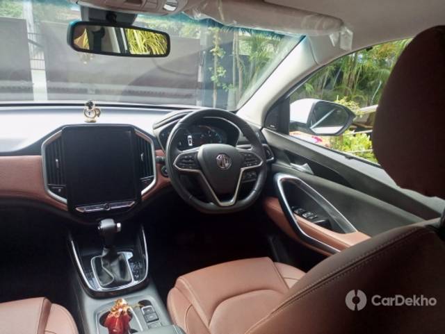 https://stimg2.cardekho.com/images/usedcarimages/large/1-2023/3581843/5B25A8E8-981F-40E3-B297-56198B44B411.jpg?imwidth=6402