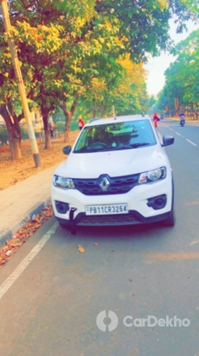 https://stimg2.cardekho.com/images/usedcarimages/large/1-2023/3582239/A06017E0-CCBD-4C30-821D-16DF47A75C32.jpg?imwidth=6400