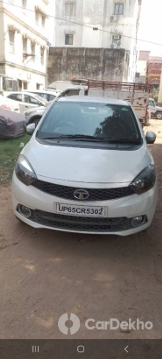 https://stimg2.cardekho.com/images/usedcarimages/large/1-2023/3582562/Screenshot_20230117_094303_WhatsApp.jpg?imwidth=6400