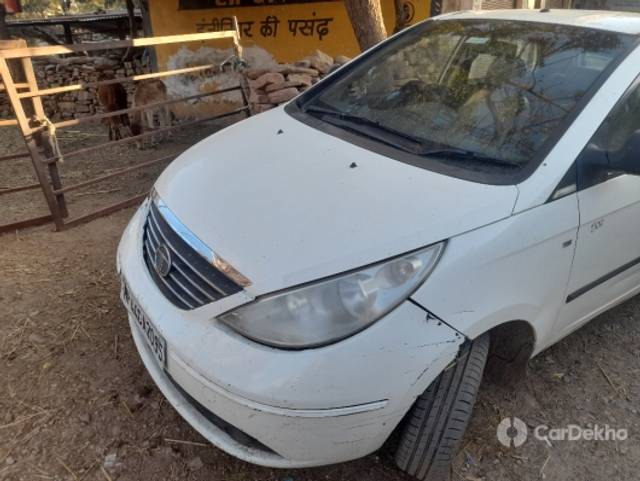 https://stimg2.cardekho.com/images/usedcarimages/large/1-2023/3583594/20230114_165930.jpg?imwidth=6402
