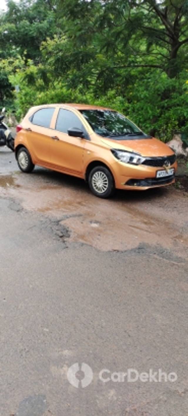 https://stimg2.cardekho.com/images/usedcarimages/large/1-2023/3583702/IMG_20210714_061506.jpg?imwidth=6400