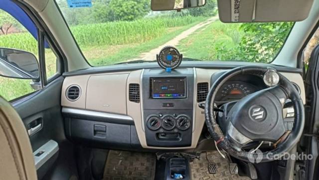 https://stimg2.cardekho.com/images/usedcarimages/large/1-2023/3583729/IMG-20230118-WA0002.jpg?imwidth=6402