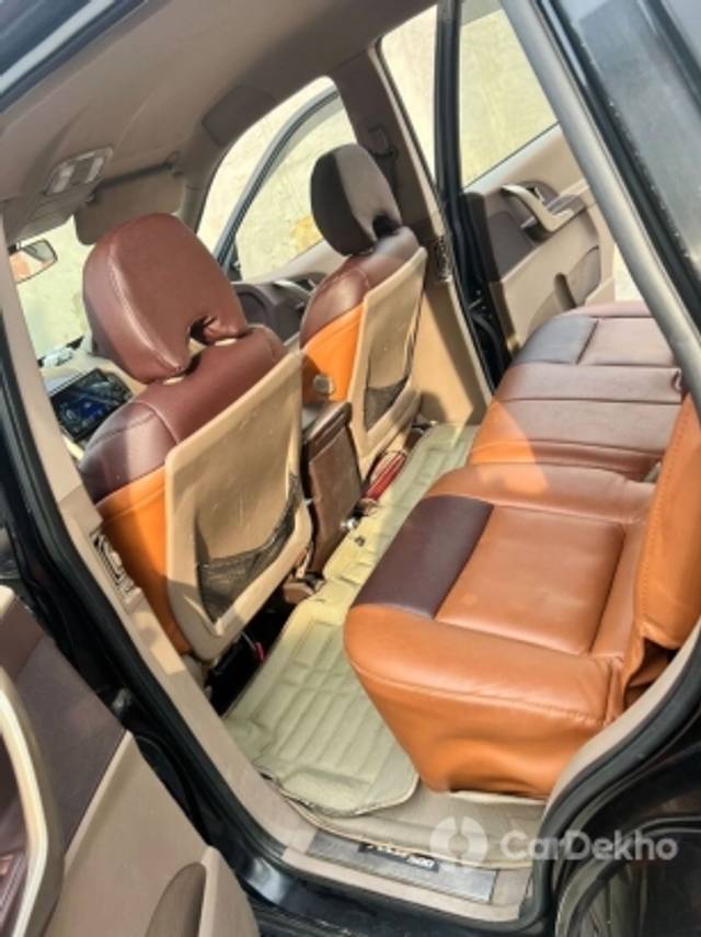 https://stimg2.cardekho.com/images/usedcarimages/large/1-2023/3584205/06F48D01-359D-460F-A992-7C414D726577.jpg?imwidth=6401