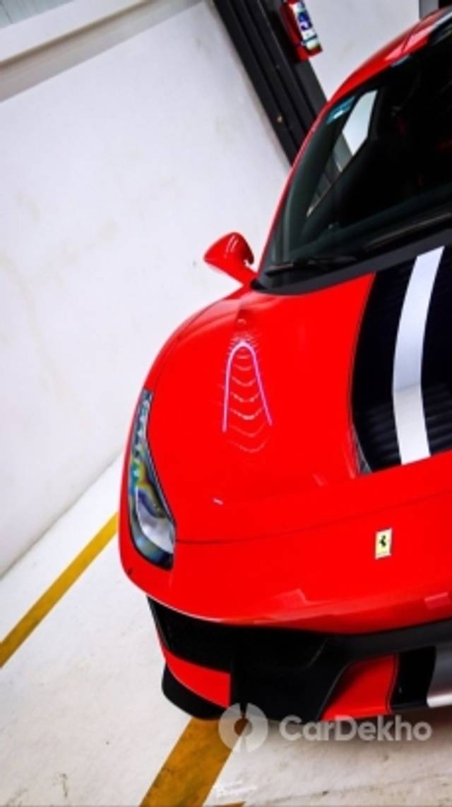 https://stimg2.cardekho.com/images/usedcarimages/large/1-2023/3584672/bfba6f68363ef7037b1b904875799e9b.jpg?imwidth=6402