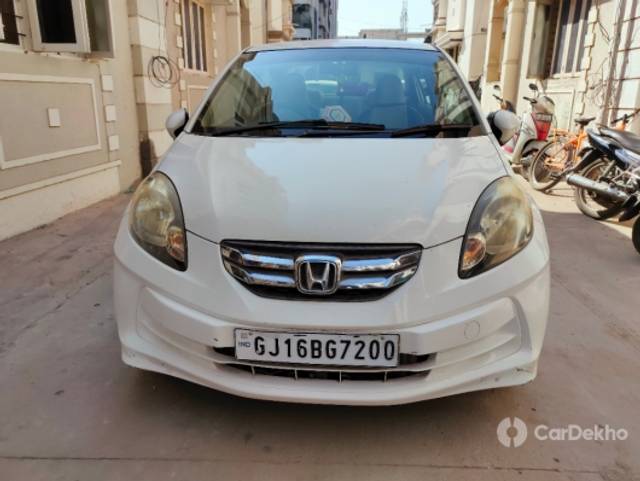 https://stimg2.cardekho.com/images/usedcarimages/large/1-2023/3585404/IMG20221231143511.jpg?imwidth=6400