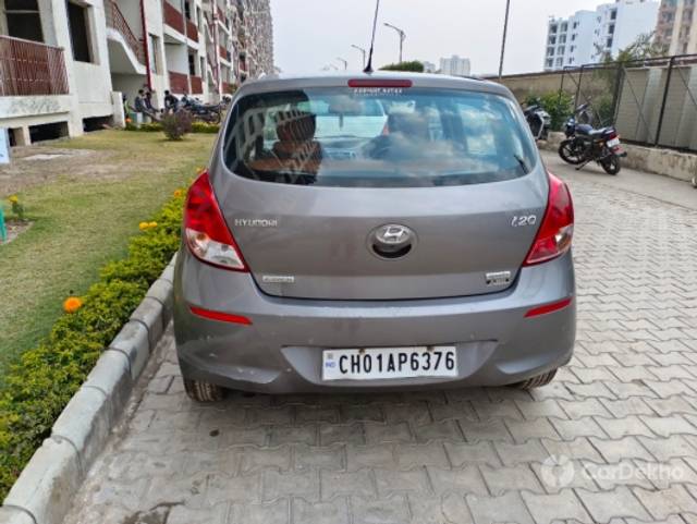 https://stimg2.cardekho.com/images/usedcarimages/large/1-2023/3585694/IMG_20221230_121232.jpg?imwidth=6401