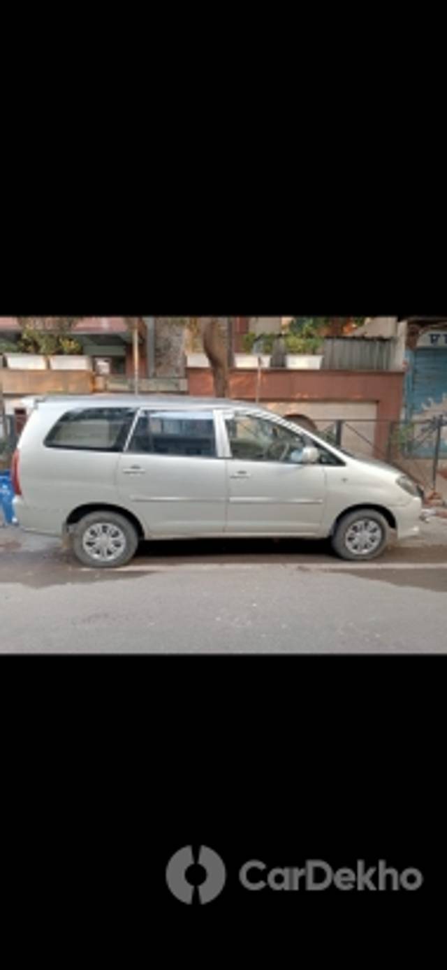 https://stimg2.cardekho.com/images/usedcarimages/large/1-2023/3586680/520D55DA-730C-44CD-9734-0D8E887E403F.jpg?imwidth=6400