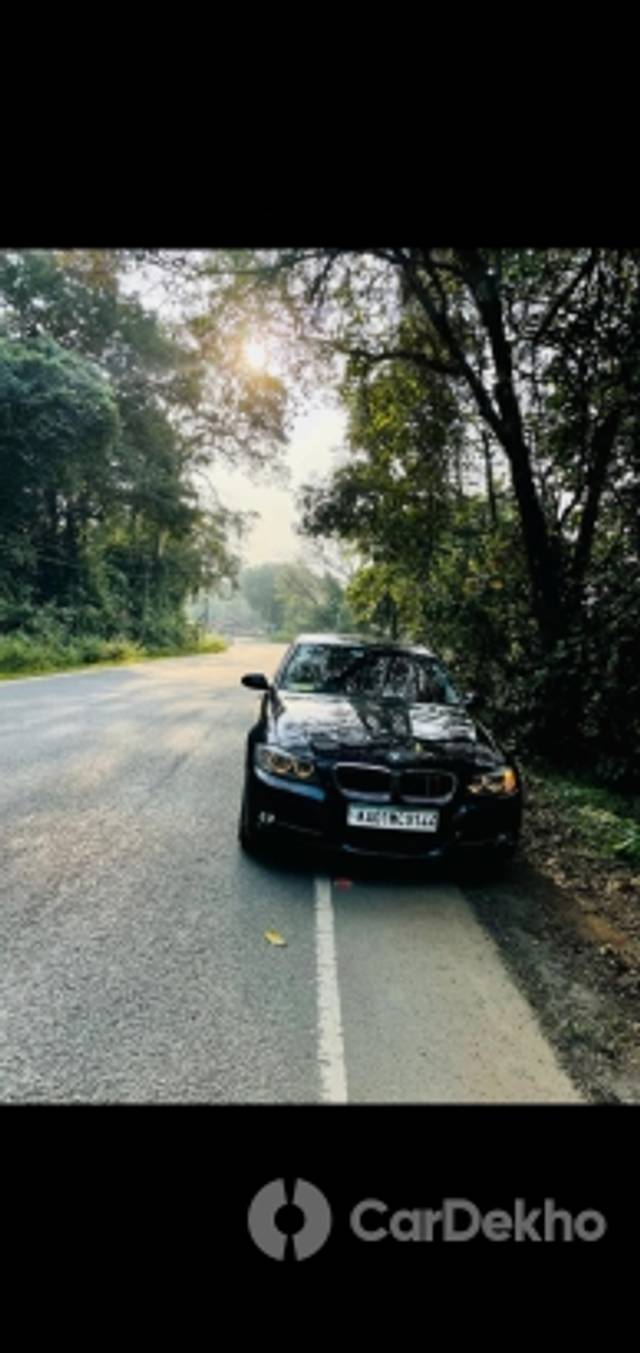 https://stimg2.cardekho.com/images/usedcarimages/large/1-2023/3586786/Screenshot_20230121-113719_Gallery.jpg?imwidth=6400