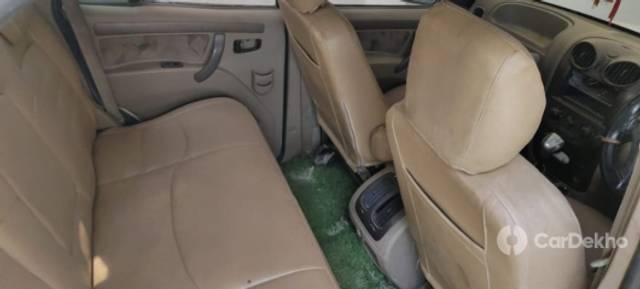 https://stimg2.cardekho.com/images/usedcarimages/large/1-2023/3586941/IMG-20230121-WA0004.jpg?imwidth=6400