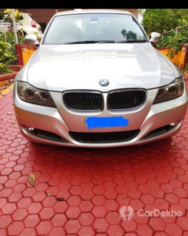 https://stimg2.cardekho.com/images/usedcarimages/large/1-2023/3587094/53538496-C03E-4594-AC9F-3E3028FB06E9.jpg?imwidth=6402