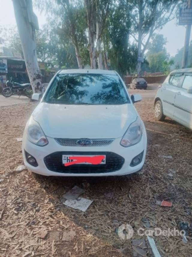 https://stimg2.cardekho.com/images/usedcarimages/large/1-2023/3587104/IMG_20230121_155044.jpg?imwidth=6400