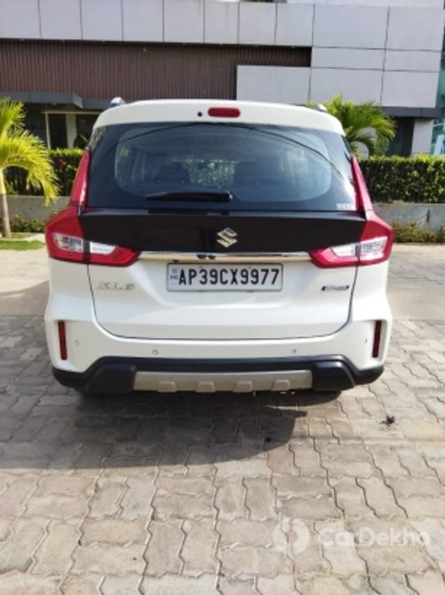 https://stimg2.cardekho.com/images/usedcarimages/large/1-2023/3587676/IMG-20220629-WA0028.jpg?imwidth=6402