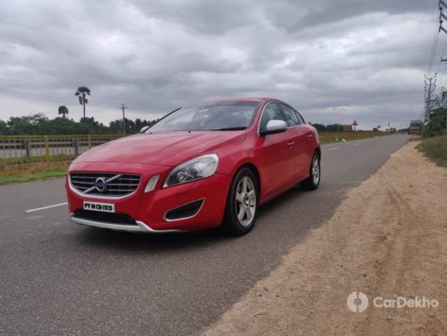 https://stimg2.cardekho.com/images/usedcarimages/large/1-2023/3588184/83972.jpg?imwidth=6400