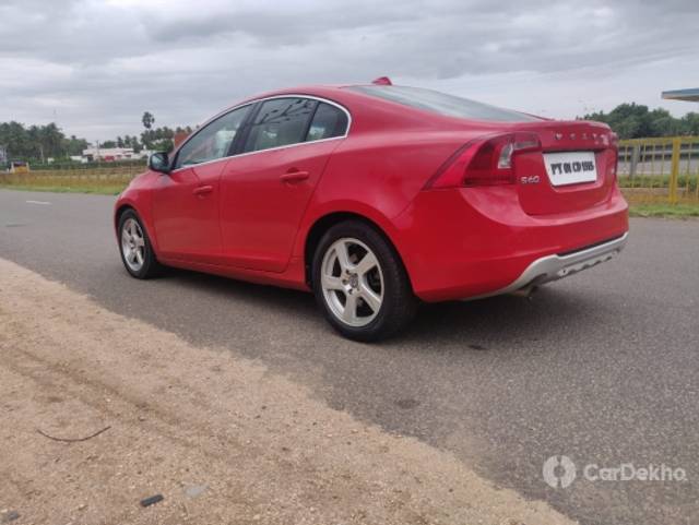 https://stimg2.cardekho.com/images/usedcarimages/large/1-2023/3588184/83973.jpg?imwidth=6401