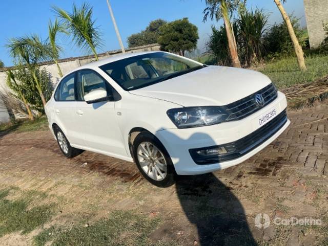https://stimg2.cardekho.com/images/usedcarimages/large/1-2023/3588343/1D0C95A8-74A3-4A37-A537-8186CCAFDBB5.jpg?imwidth=6402