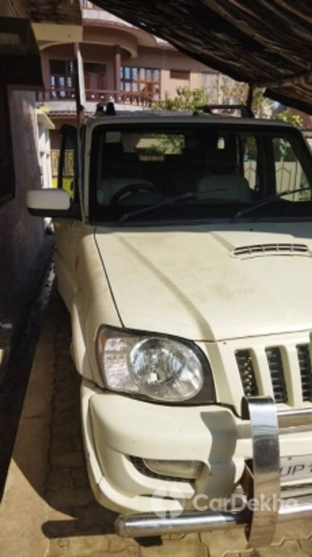 https://stimg2.cardekho.com/images/usedcarimages/large/1-2023/3589818/IMG-20230123-WA0009.jpg?imwidth=6400
